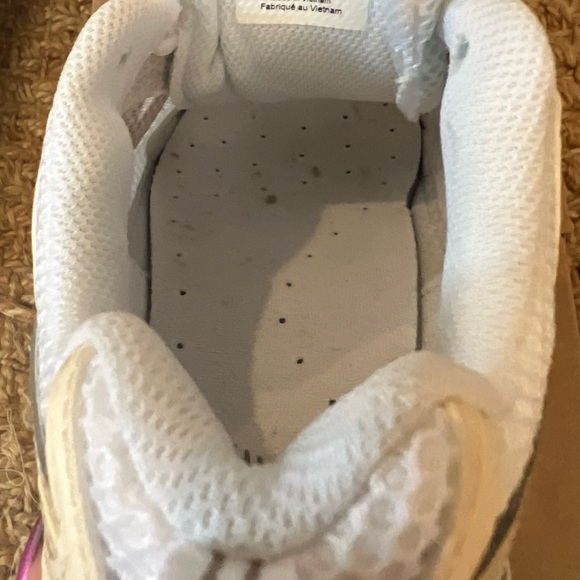 NWT New Balance 530 Beige Silver Women’s Size Men 6.5/Women 8 - Picture 10 of 12